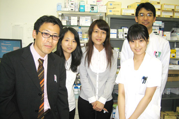 施設訪問（保険薬局）